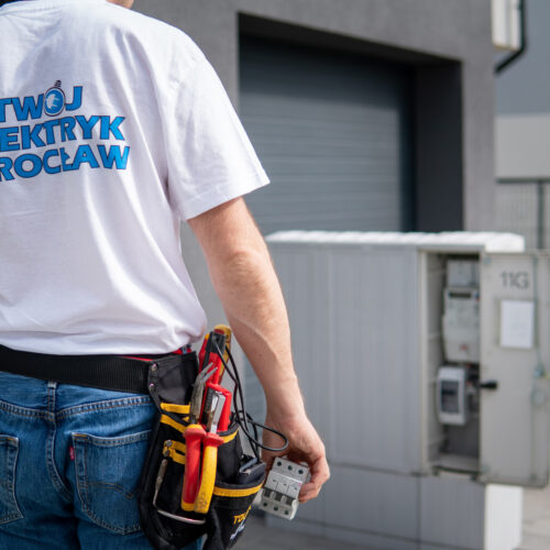 Instalacja elektryczna w domu – kiedy i jak ją wymienić, aby była bezpieczna i nowoczesna?