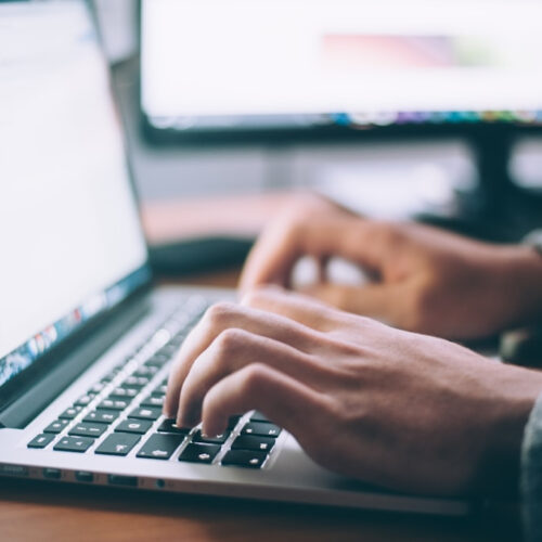 Laptopy poleasingowe – dlaczego to najlepszy sposób na tani i solidny sprzęt?