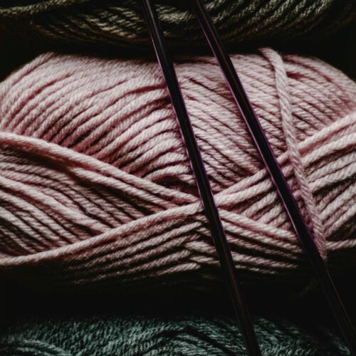 Najpopularniejsze rodzaje włóczek i ich zastosowanie