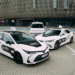 Praca jako kierowca Uber - własny samochód czy flota partnera?