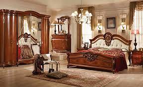 Klasyczne drewniane meble do sypialni – jak stworzyć przestrzeń, która naprawdę sprzyja odpoczynkowi?