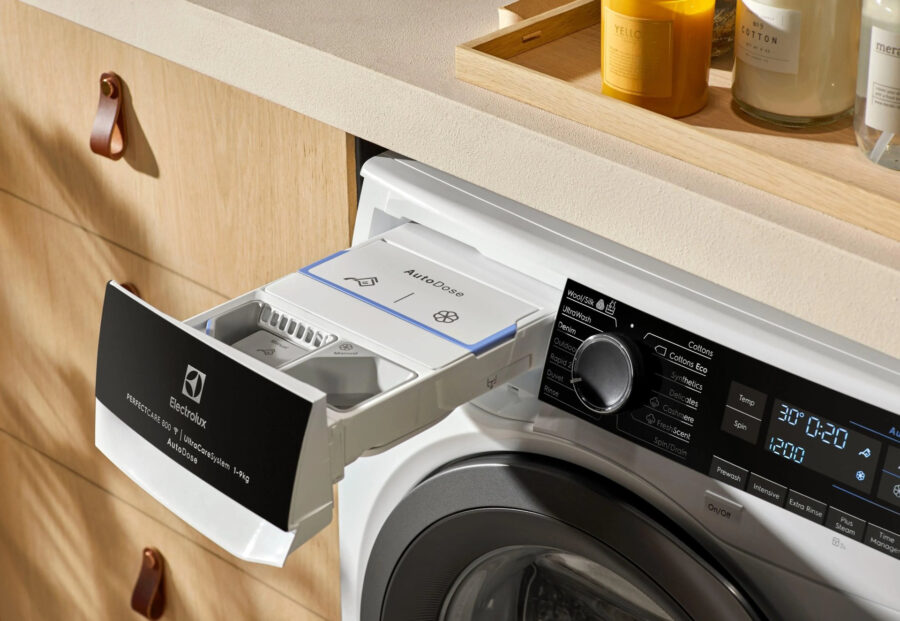 Program FullWash w pralce Electrolux: pełny załadunek w 45 minut w temperaturze 30°C