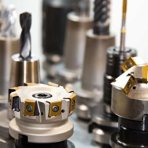 Od prototypu do produkcji seryjnej – jak dobrać maszynę do rodzaju obróbki?